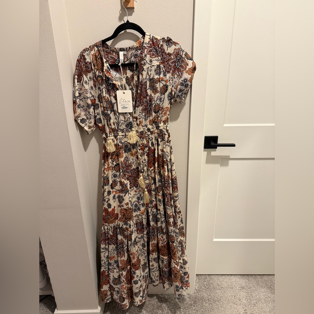 Floral Elan Dress [size S]

**[FLASH SALE]**
